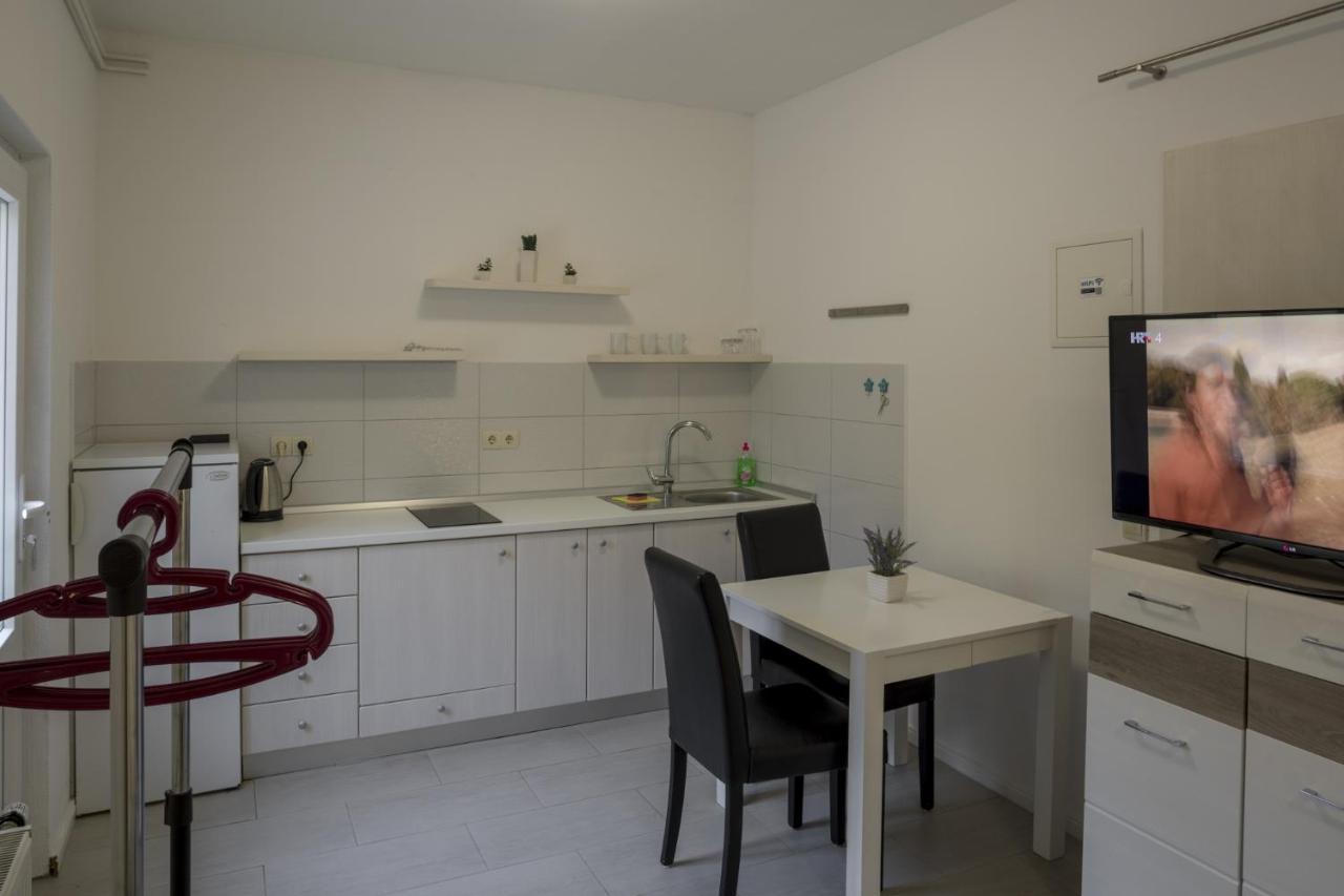 Apartments With A Parking Space Zuljana, Peljesac - 4573 Exterior foto