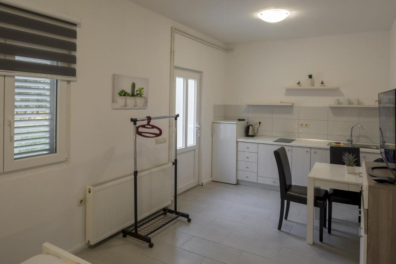 Apartments With A Parking Space Zuljana, Peljesac - 4573 Exterior foto